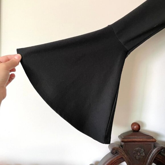 00s Black and Blush Bell Sleeve Collar Dress - Picture 4 of 6